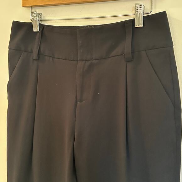 Alice + Olivia Pleated Front Black Pants sz 6 - Picture 5 of 7